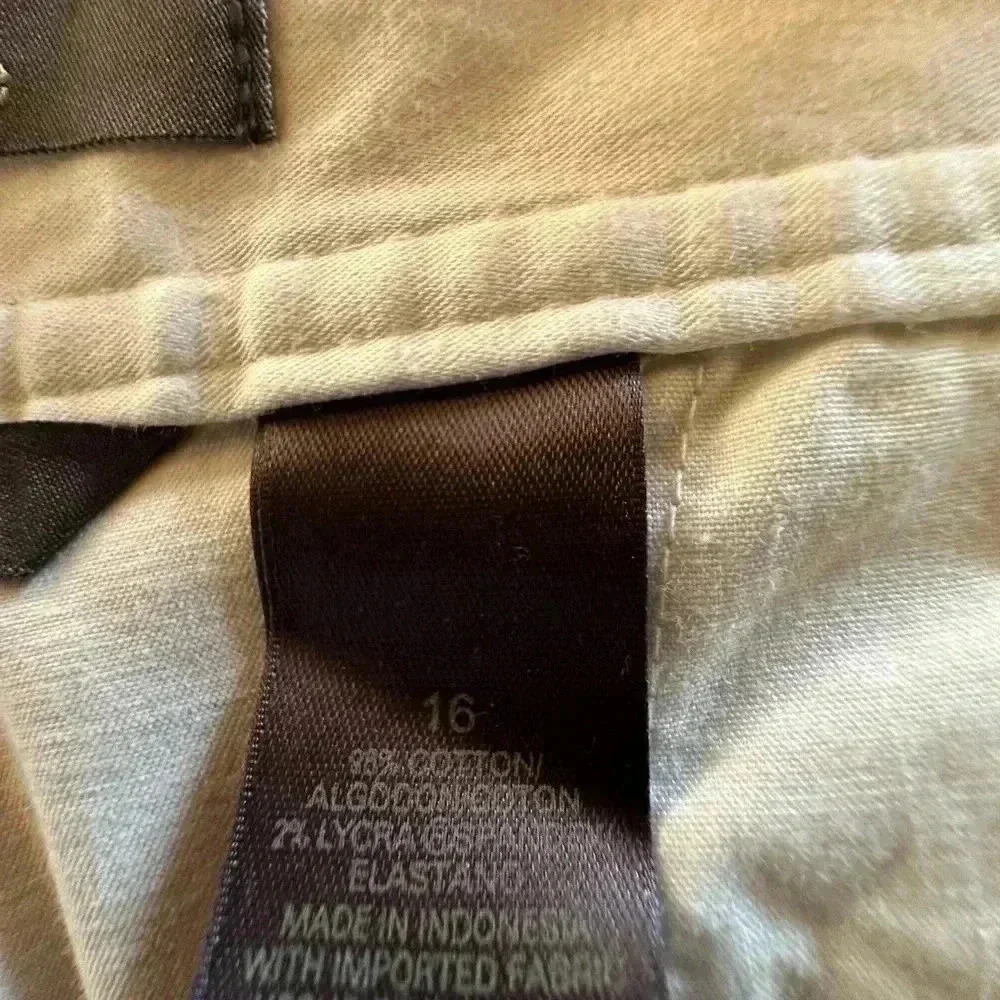 Liz Claiborne size 16 Audra‎ chino. EUC. 98% cotton 2% Lycra . Higher waist - Picture 6 of 10